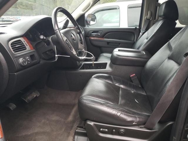 2011 GMC Yukon XL C1500 SLT