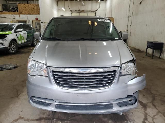 2016 Chrysler Town & Country Touring L