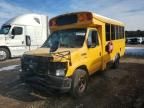 2009 Ford Econoline E350 Super Duty Cutaway Van