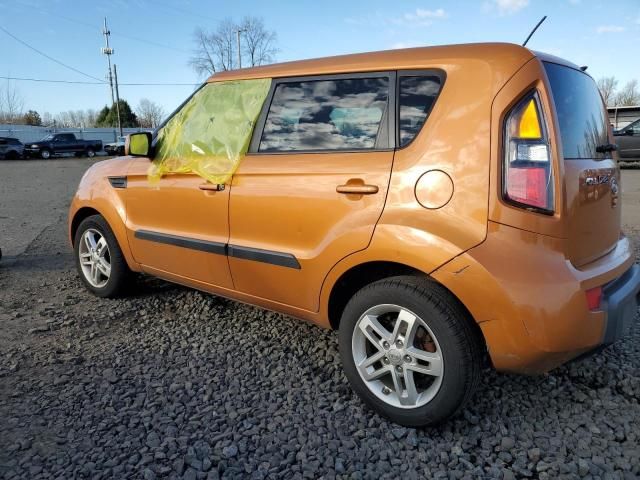 2011 KIA Soul +