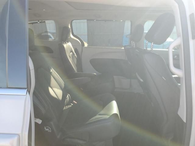 2019 Chrysler Pacifica Touring L Plus