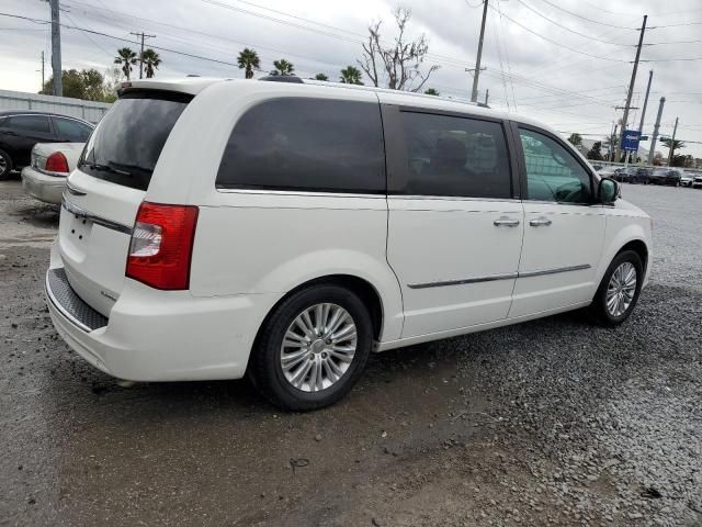 2013 Chrysler Town & Country Limited