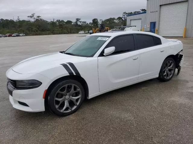 2016 Dodge Charger SXT