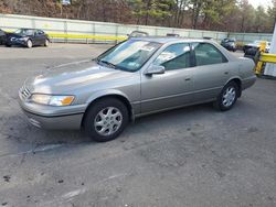 Lotes con ofertas a la venta en subasta: 1999 Toyota Camry LE