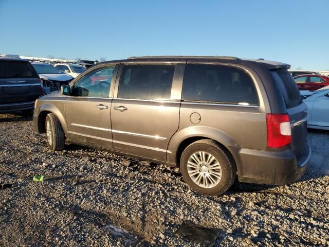 2015 Chrysler Town & Country Touring L