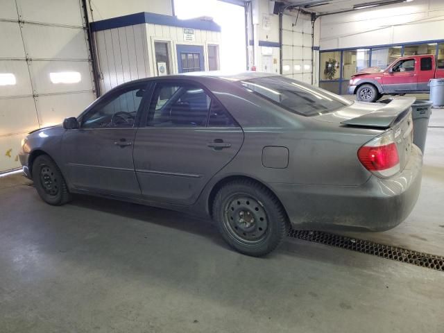 2005 Toyota Camry LE