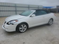 Carros salvage sin ofertas aún a la venta en subasta: 2004 Toyota Camry Solara SE