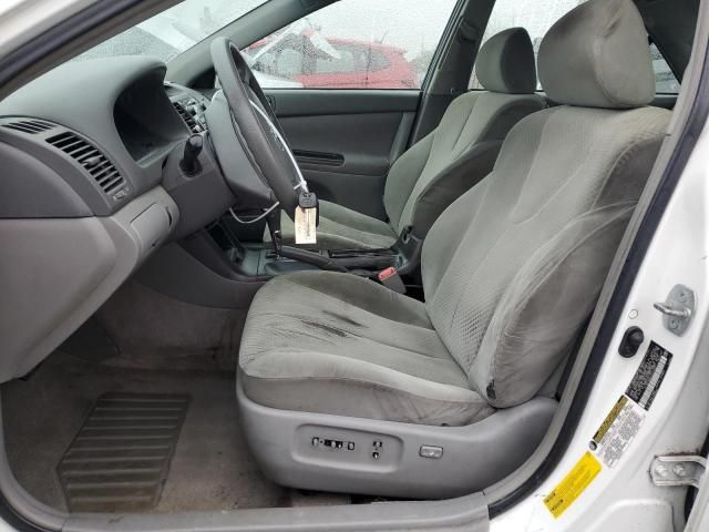 2005 Toyota Camry LE