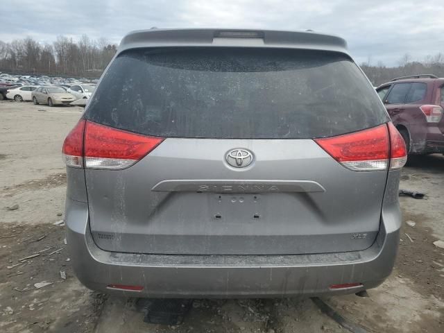 2012 Toyota Sienna XLE