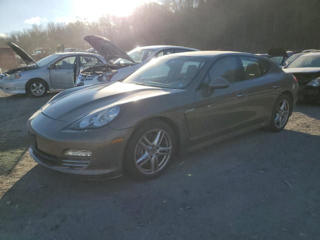 2012 Porsche Panamera 2