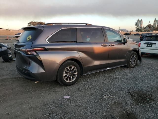 2023 Toyota Sienna XLE