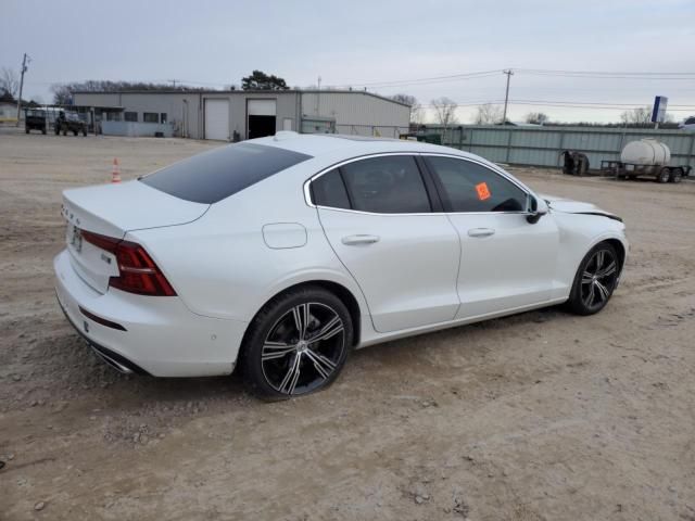 2022 Volvo S60 B5 Inscription