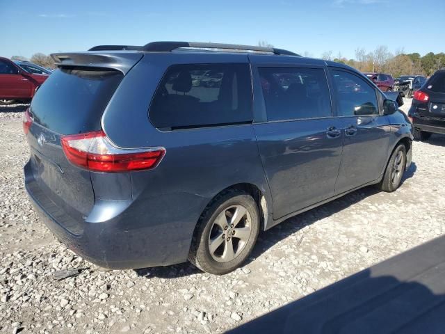 2015 Toyota Sienna LE