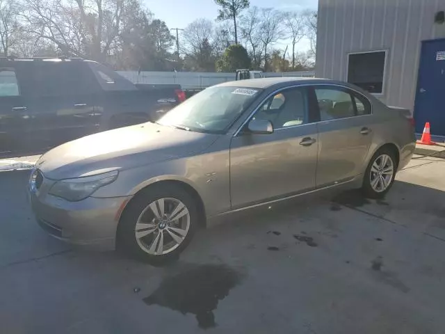 2009 BMW 528 XI