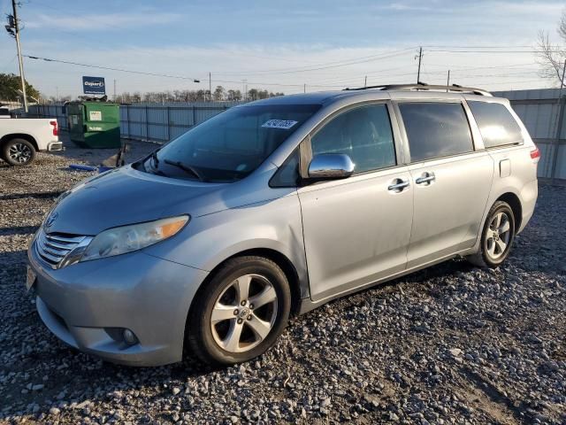 2012 Toyota Sienna LE