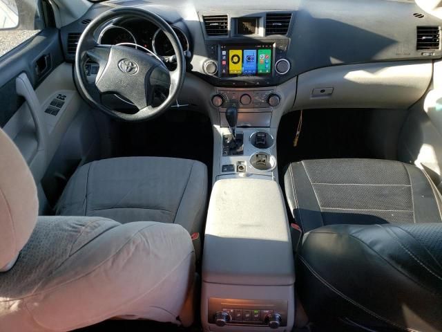 2011 Toyota Highlander Base