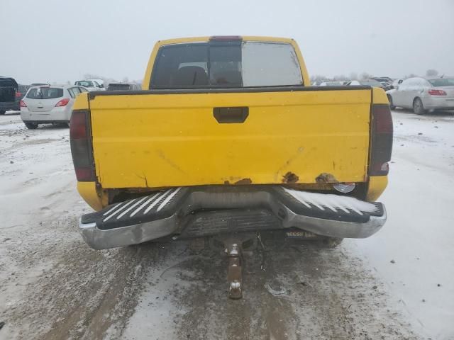 2000 Nissan Frontier Crew Cab XE