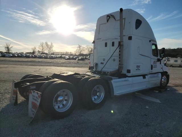 2009 Freightliner Cascadia 125