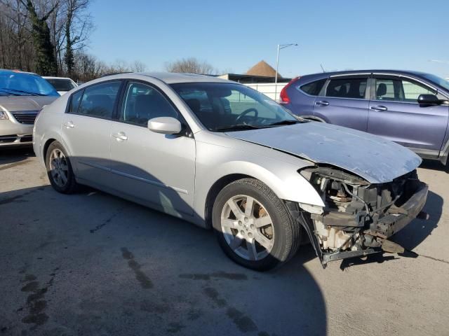 2004 Nissan Maxima SE