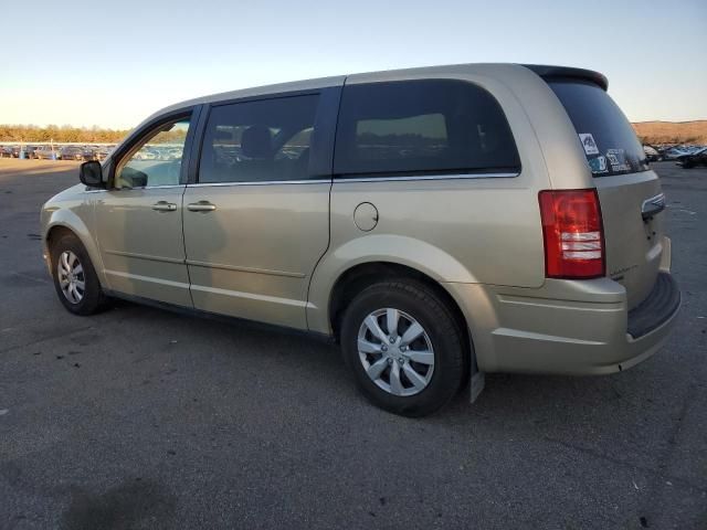 2010 Chrysler Town & Country LX