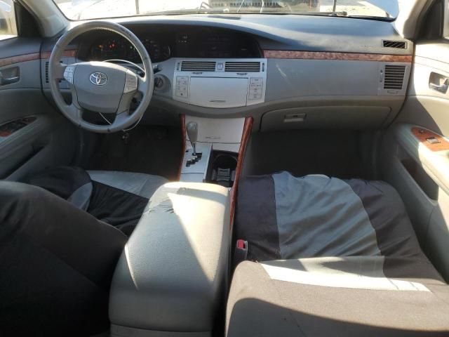 2005 Toyota Avalon XL