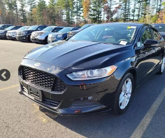 2016 Ford Fusion SE