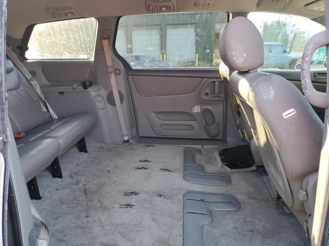 2006 Toyota Sienna CE