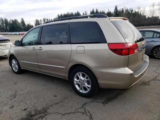 2004 Toyota Sienna XLE