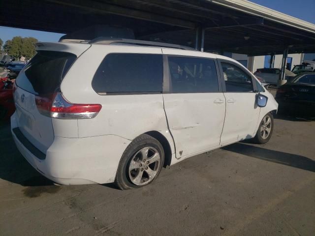 2011 Toyota Sienna LE