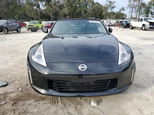 2015 Nissan 370Z Base