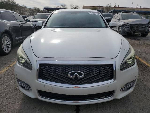 2017 Infiniti Q70 3.7