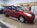 2004 Toyota Sienna CE