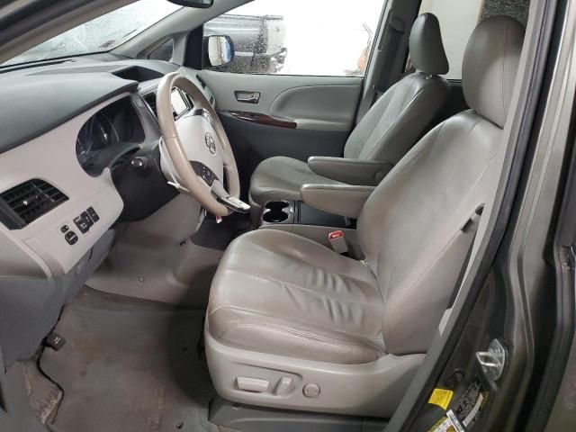 2012 Toyota Sienna XLE