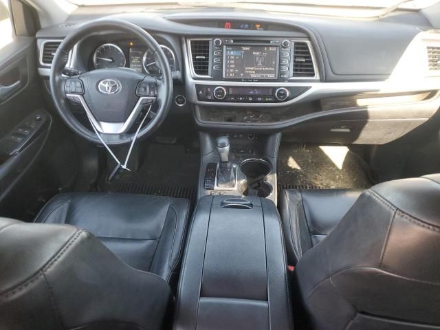 2018 Toyota Highlander SE