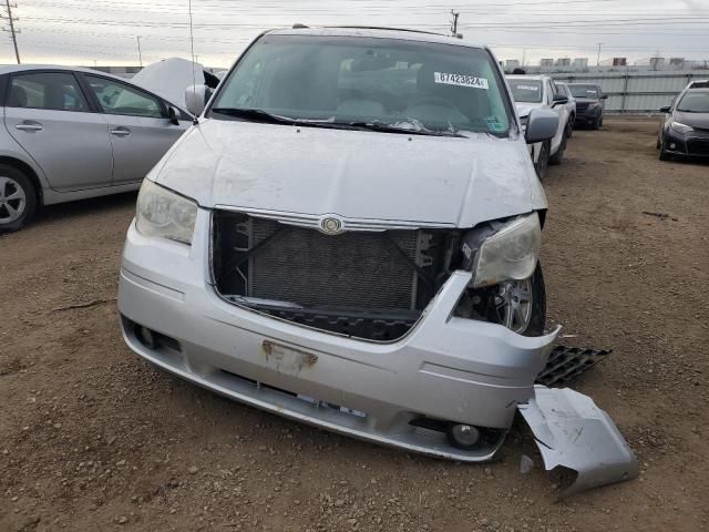 2010 Chrysler Town & Country Touring