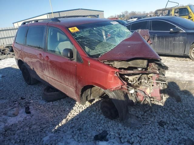 2009 Toyota Sienna CE