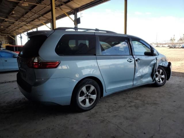 2015 Toyota Sienna LE