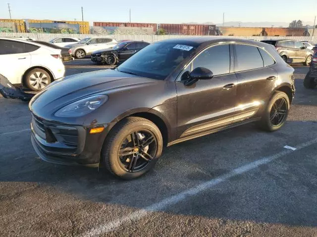 2022 Porsche Macan