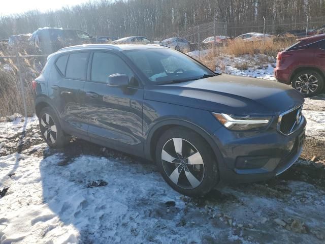 2021 Volvo XC40 T5 Momentum