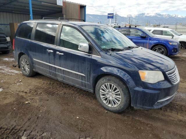 2013 Chrysler Town & Country Touring L