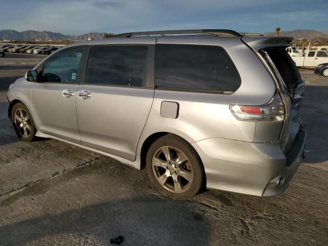 2017 Toyota Sienna SE