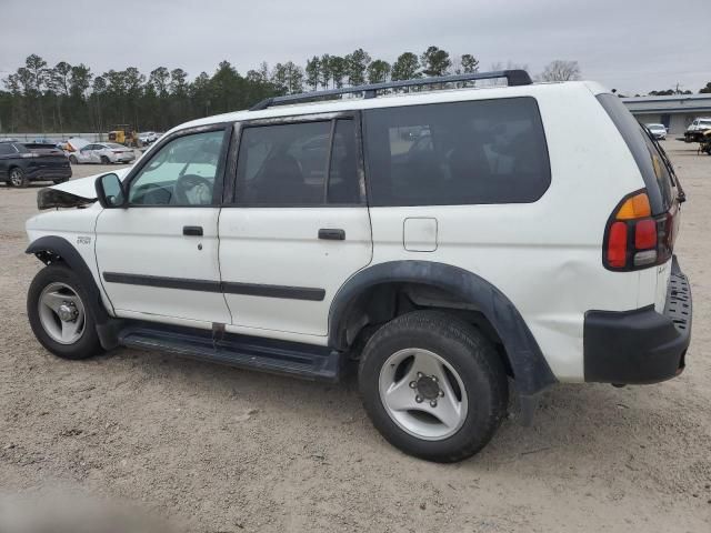 2001 Mitsubishi Montero Sport ES