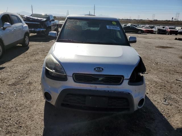 2013 KIA Soul +