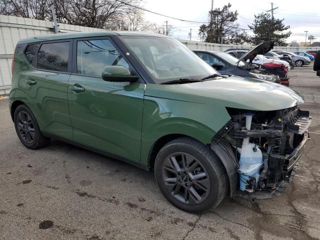 2022 KIA Soul EX