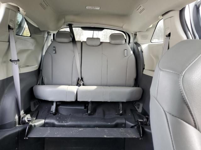 2021 Toyota Sienna XLE