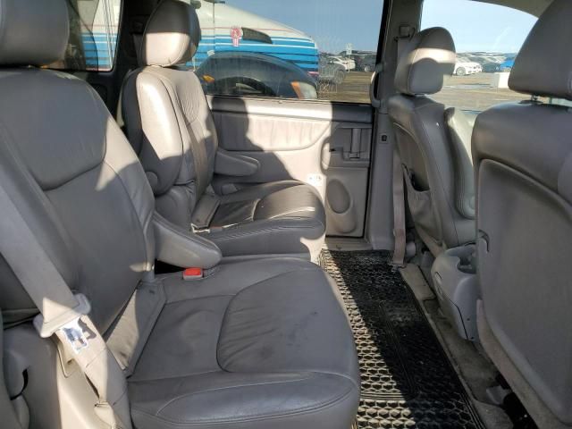 2009 Toyota Sienna CE