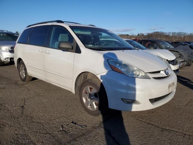 2006 Toyota Sienna XLE