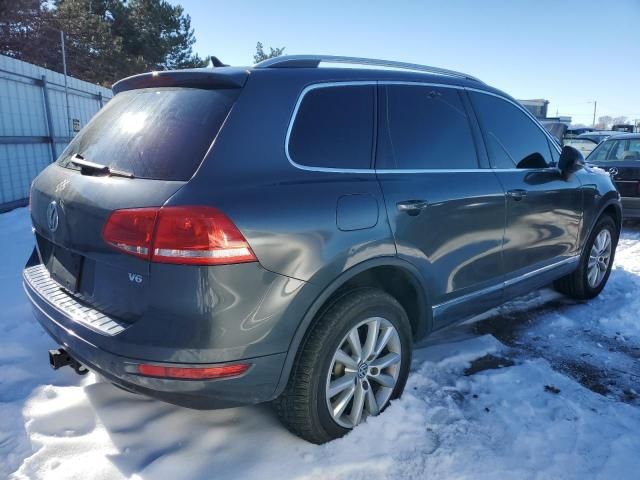 2014 Volkswagen Touareg V6