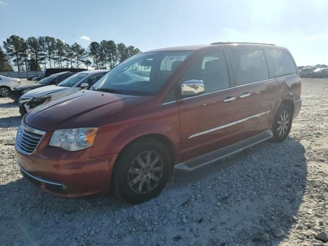 2012 Chrysler Town & Country Touring L