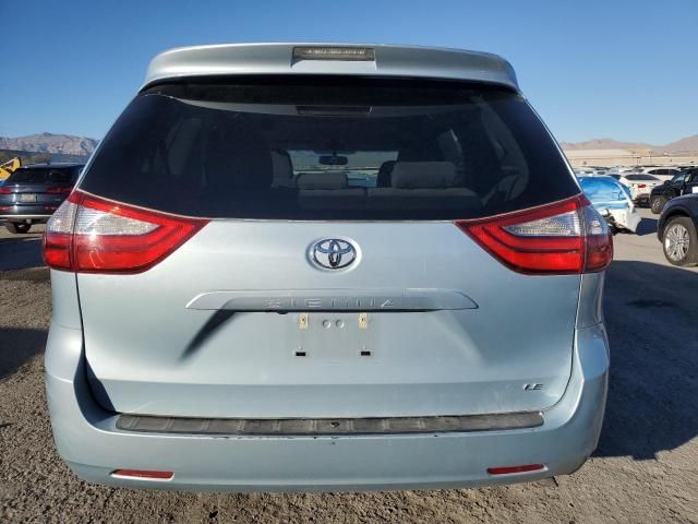 2015 Toyota Sienna LE